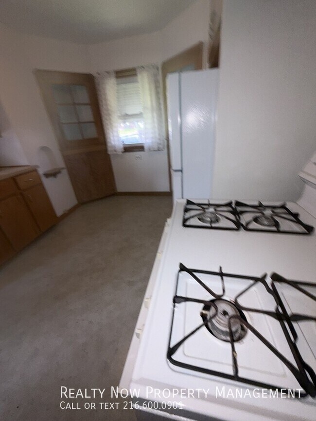Foto del edificio - 5032 E 110th St