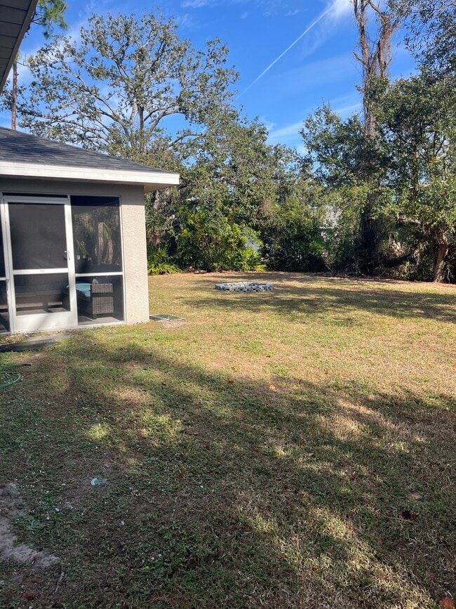 Foto del edificio - 1534 Mincey Terrace