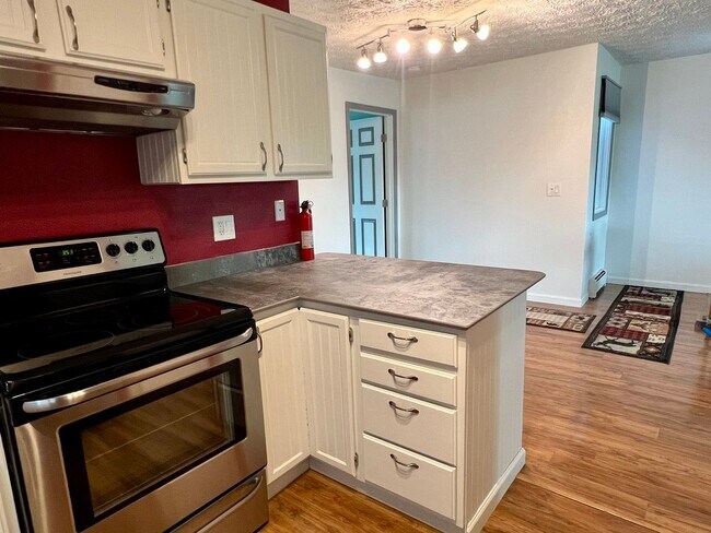 Foto del edificio - High speed internet included - 3 bedroom t...