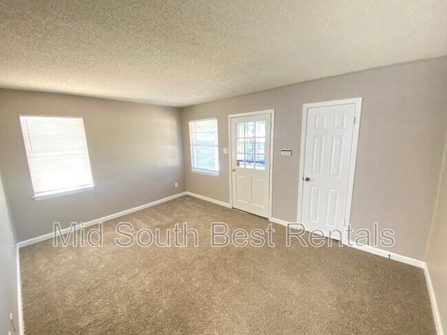 Foto del edificio - 2988 S Goodlett St