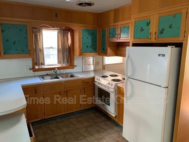 Building Photo - 40 Beech St