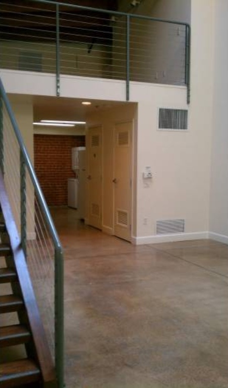 Interior Photo - 278 Alamitos Ave