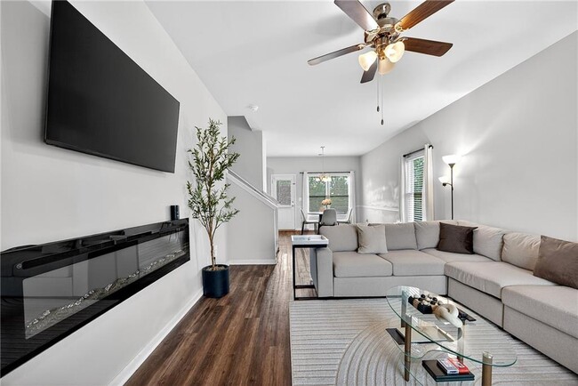 Building Photo - 11061 Shadow Ct