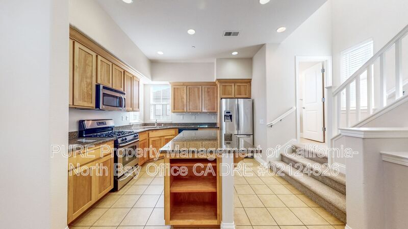 Foto principal - 4042 Calloway Dr