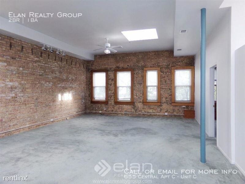 Foto principal - 2 bedroom in HIGHLAND PARK IL 60035