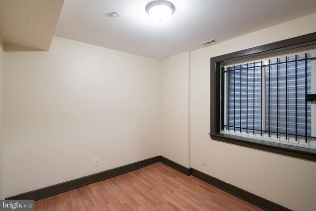 Building Photo - 2022 N 18th St