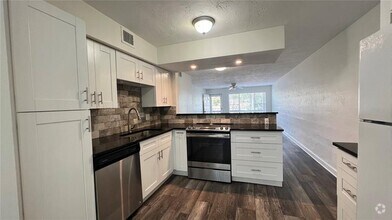 Building Photo - 2462 Brazilia Dr