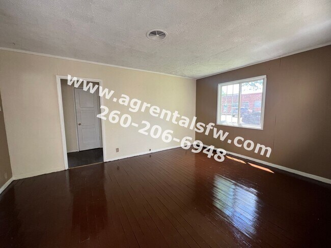 Foto del edificio - 3 Bedroom House- Section 8 ok!