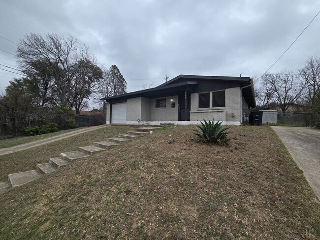 Foto del edificio - COMING SOON!