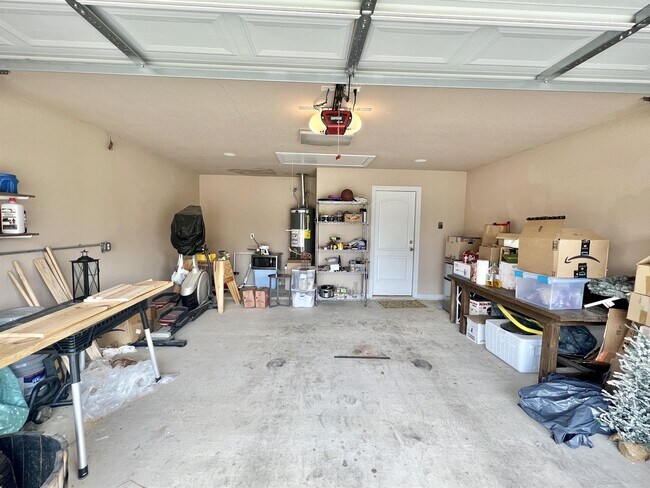 Foto del edificio - 4344 Spring Garden Dr