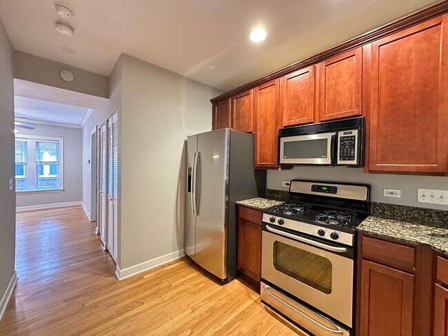 Foto del edificio - 3212 N Clifton Ave