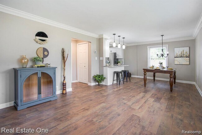 Foto del edificio - 51275 W Seven Mile Rd