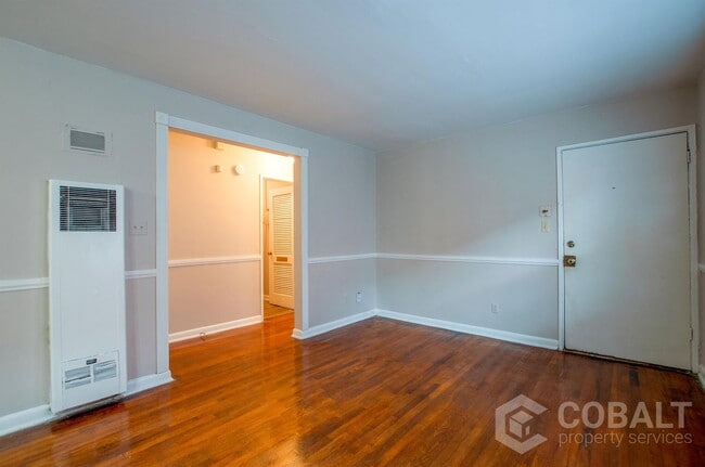 Foto del edificio - 944 St Charles Ave NE