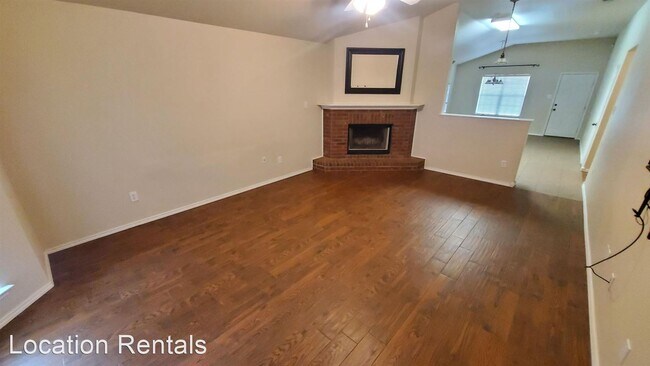 Foto del edificio - 3 br, 2 bath House - 6518 94th Street
