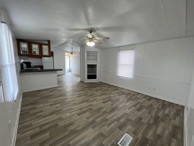 Building Photo - 10025 Brogden Rd