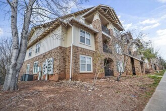 Building Photo - 3700 Spruce Ridge Way