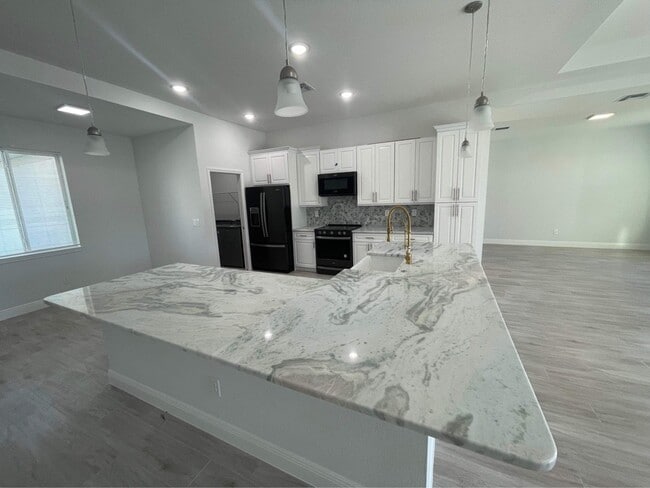 Kitchen - 190 Sunset Cay