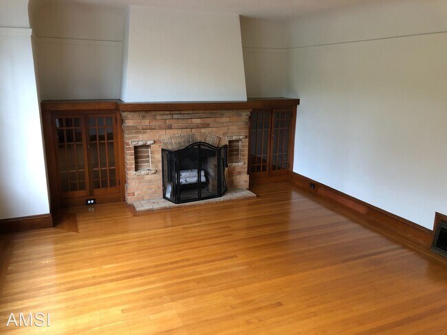 Foto del edificio - 2 br, 1 bath House - 2659 20th Avenue