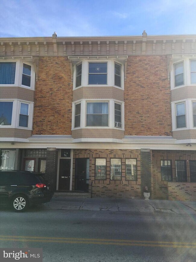 Foto del edificio - 410 W 1st Ave