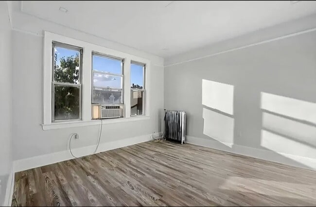 Building Photo - 35-11 92nd St