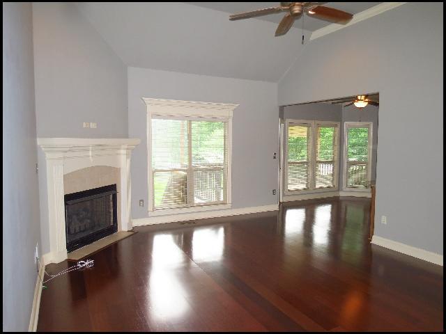 Foto del edificio - 3153 Stonewall Dr