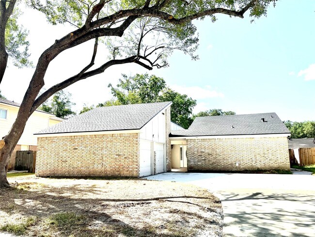 Foto del edificio - 2023 Mustang Springs Dr