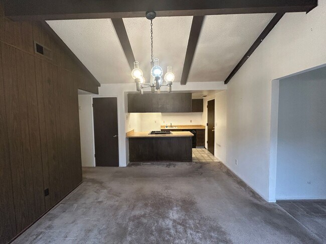 Foto del edificio - Warm & Cozy Duplex