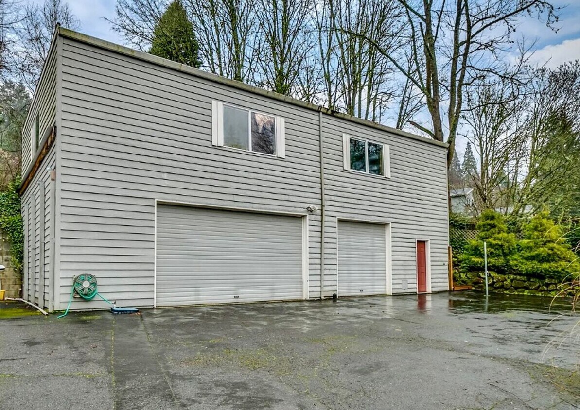Foto principal - 9938 SW Terwilliger Blvd