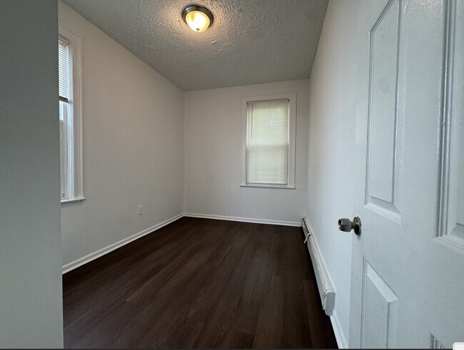 Foto del edificio - 138 Woodlawn Ave