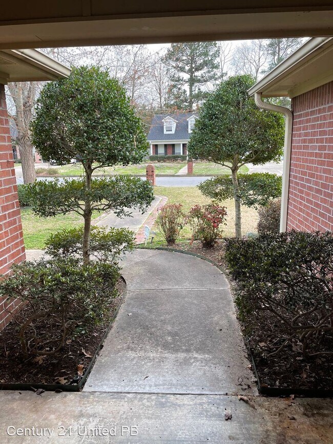 Building Photo - 3 br, 2 bath House - 2217 Barney Lane