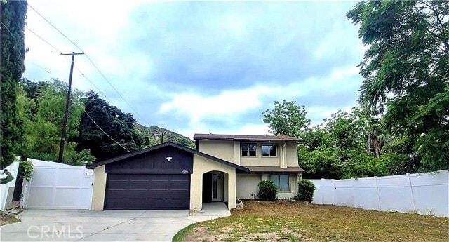 Building Photo - 10252 Haines Canyon Ave