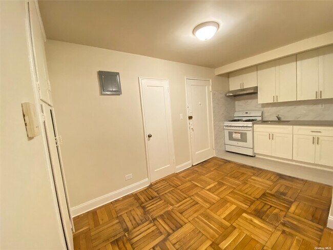 Foto del edificio - 147-37-147-38 38th Ave
