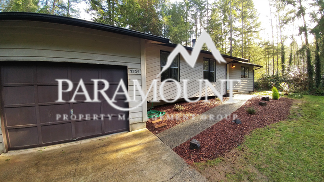 Foto del edificio - Remodeled 2 bed/1.5 bath duplex in Gig Harbor!