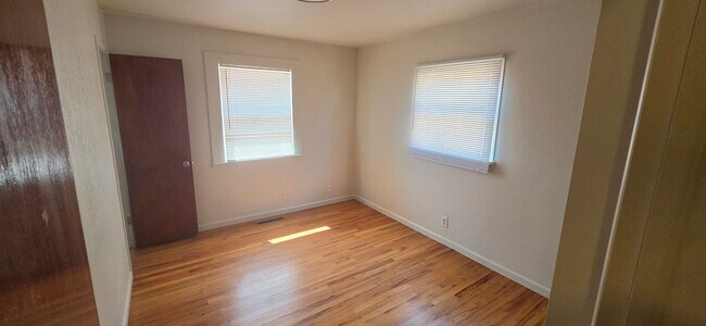 Foto del edificio - 2023 Ridgewood Ln