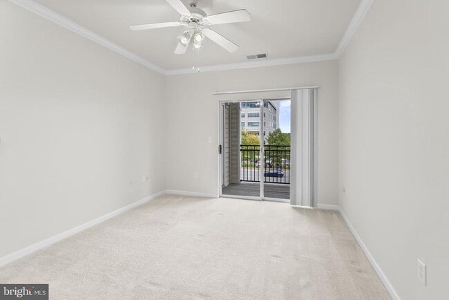 Foto del edificio - 12929 Centre Park Cir