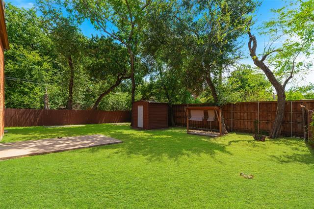 Building Photo - 1600 Brentwood Dr