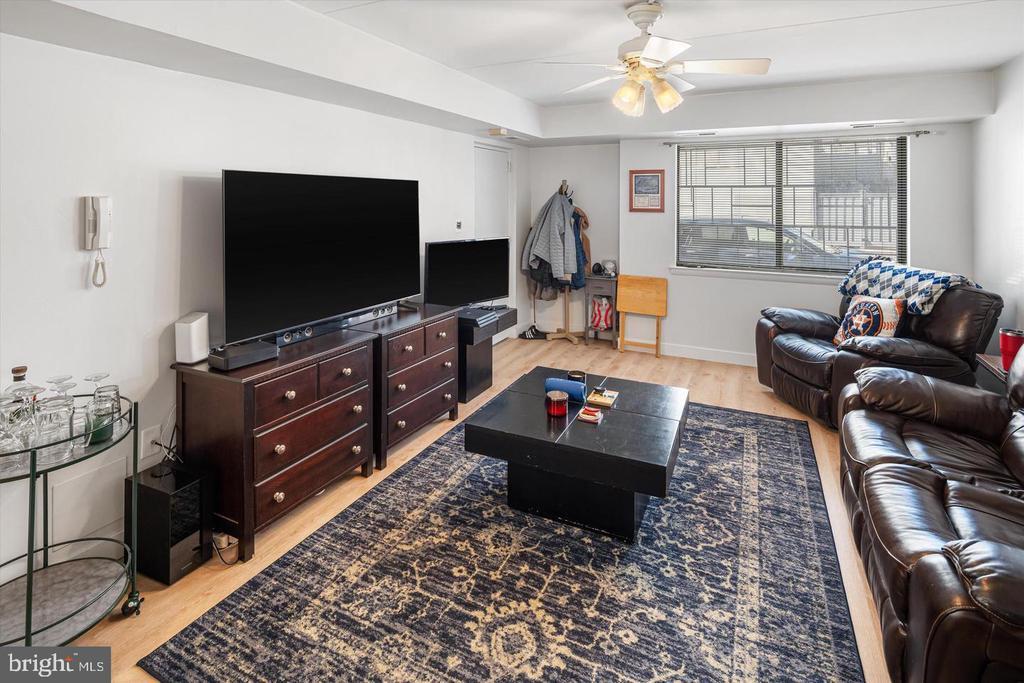 Foto principal - 525-31-531 S 13th St
