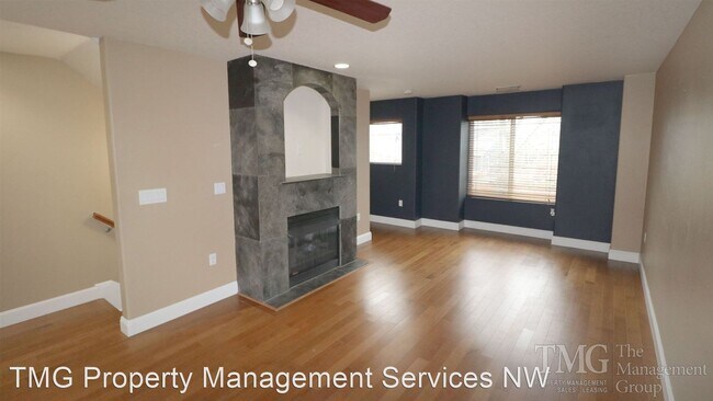 Foto del edificio - 2 br, 2 bath House - 810 SW 173rd Avenue