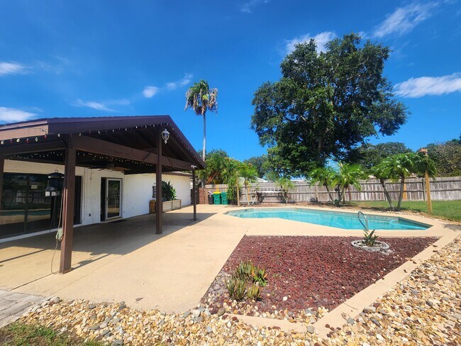 Foto del edificio - 210 Applewood Cir