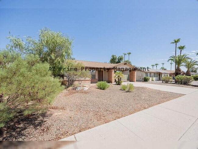 Building Photo - 4502 E San Gabriel Ave