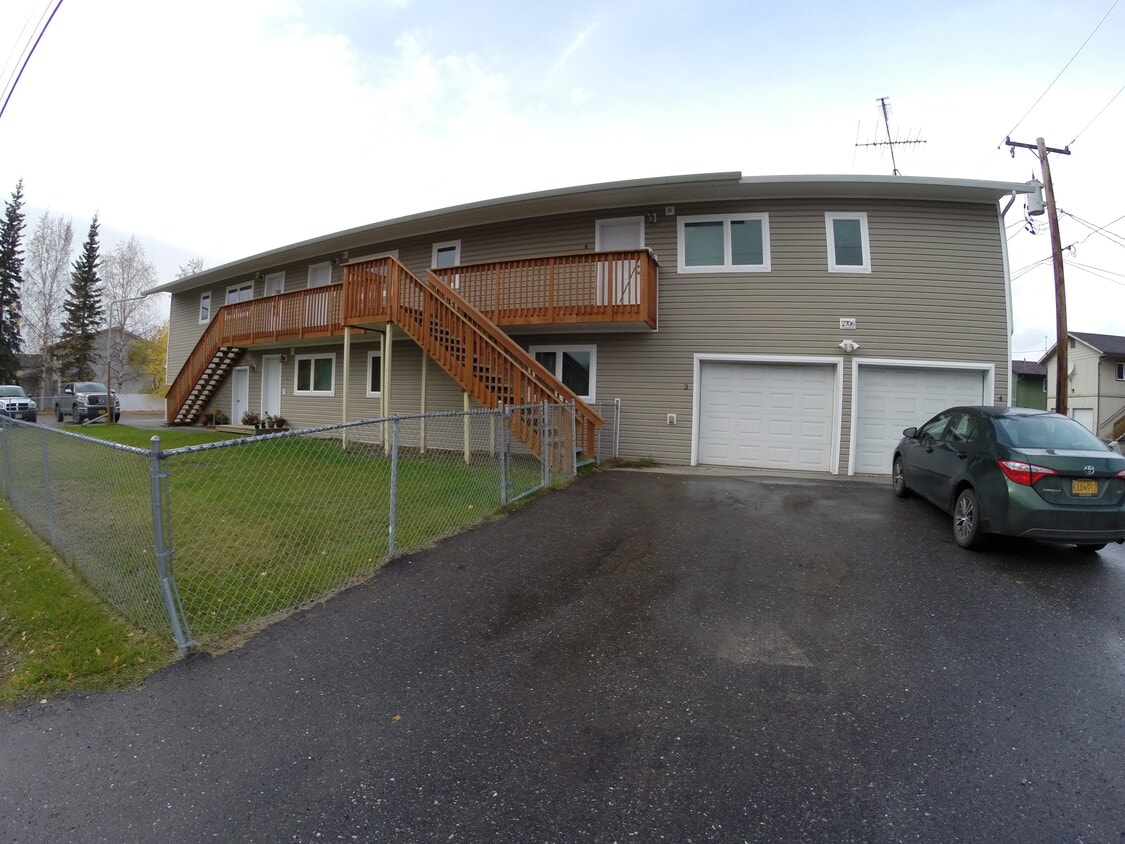 Primary Photo - 2706 Turner St