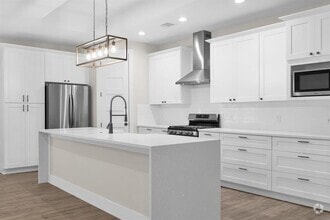 Building Photo - 257 Bentwood Dr