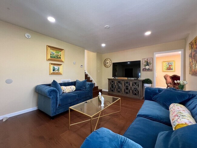 Foto del edificio - Beautifully Updated, Fully Furnished Napa Home Near Downtown