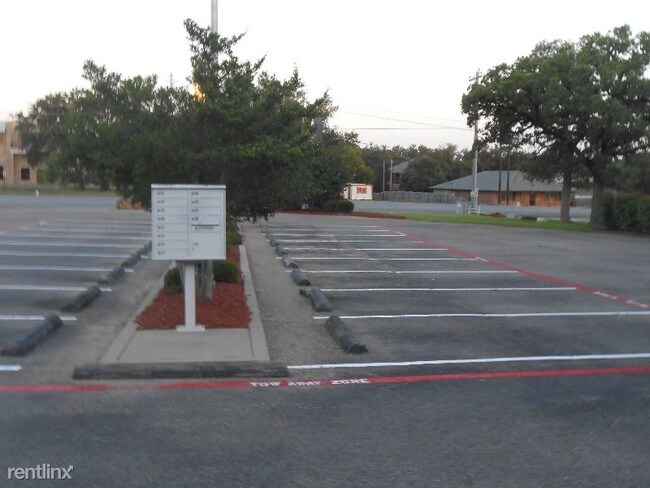 Building Photo - 3000 E US Hwy 377