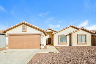 Building Photo - 5008 N Vista Del Rancho Way