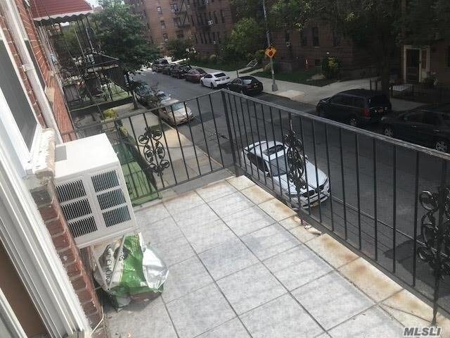 Foto del edificio - 94-05-94-66 66th Ave