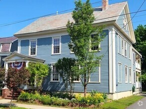 Building Photo - 133 Cross St