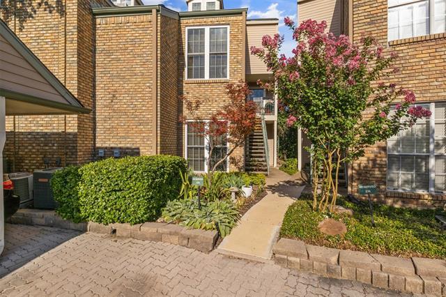 Foto principal - 5565 Preston Oaks Rd