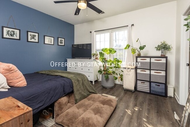 Photo - 1449 Lyndale Ave House