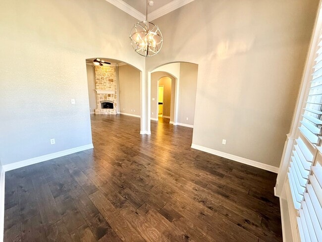 Foto del edificio - 7332 Kingsport Ln